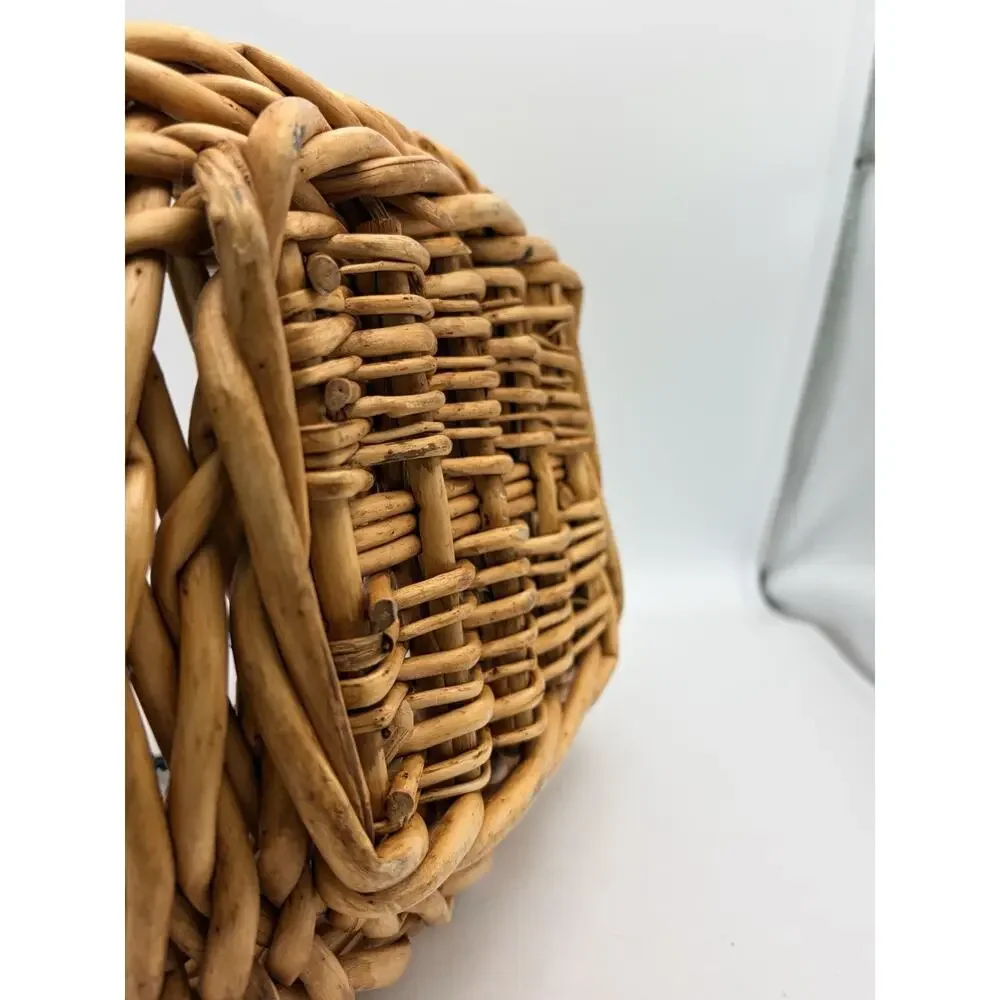 Bamboo Straw Basket With Metal Twisted Handle 8
